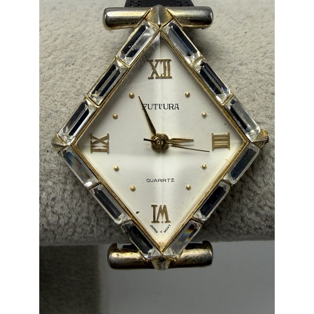 Futura 4155QS New Battery Vintage Ladies Crystal Watch 32MM 7" Leather Band